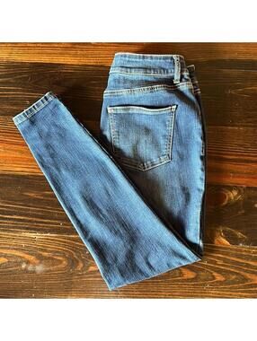 Maurice's | Women’s Distressed Skinny Blue Jeans | Size 29" | 0603